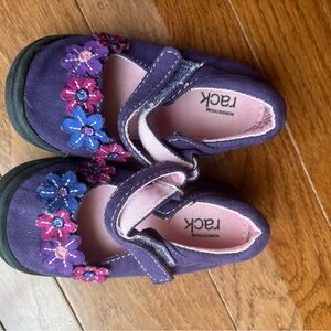 Nordstrom Kids Dress Shoes with Purple and Pink Floral Design‎
